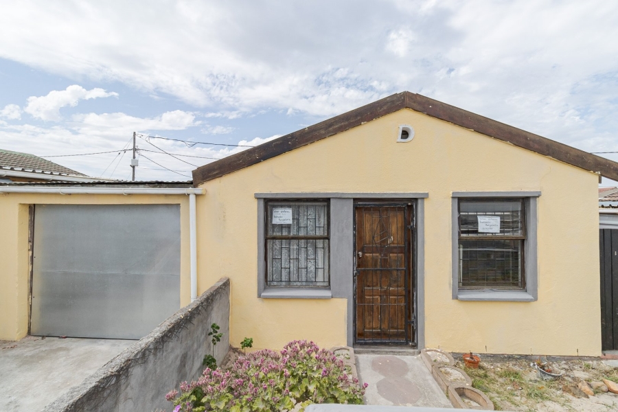 2 Bedroom Property for Sale in Voorbrug Western Cape